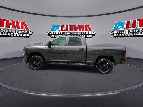 Used 2026 RAM 2500 Tradesman AWD/4WD image 5
