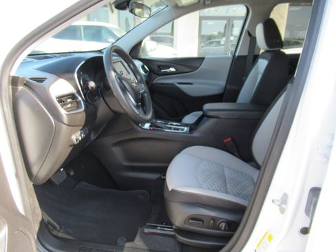 Used 2020 Chevrolet Equinox LT image 7