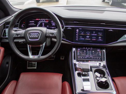 Used 2025 Audi SQ8 Premium Plus w/ 23" Wheel Package image 13