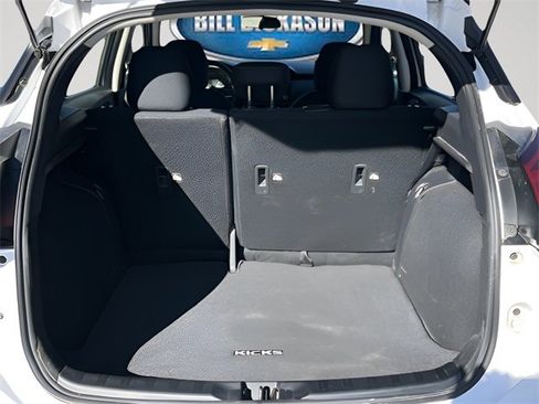 Used 2024 Nissan Kicks SV image 7