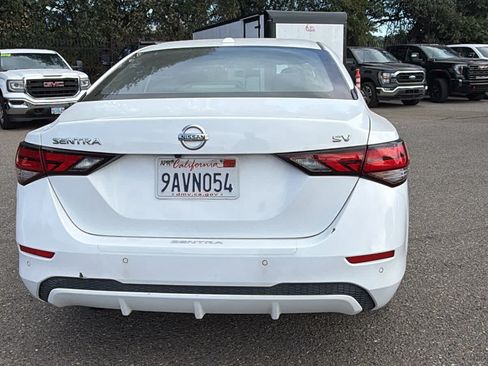 Used 2022 Nissan Sentra SV FWD image 6