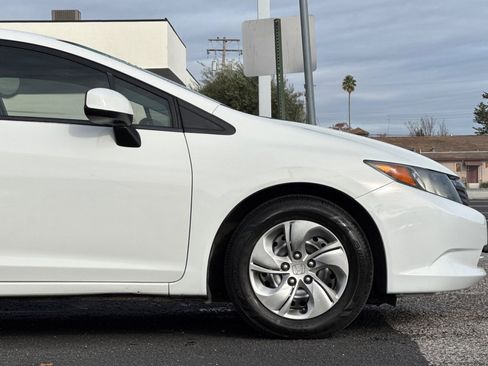 Used 2012 Honda Civic LX image 32