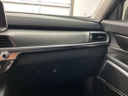 Used 2022 Kia Telluride LX AWD/4WD image 14
