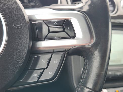 Used 2018 Ford Mustang GT Premium w/ GT Performance Package RWD image 31