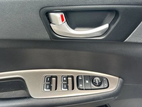 Used 2020 Kia Optima LX FWD image 10