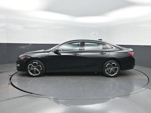 Used 2022 Chevrolet Malibu LT image 2