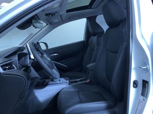 New 2026 Toyota Corolla Cross XLE image 18