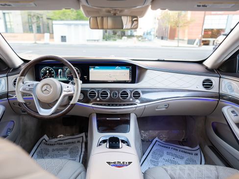Used 2018 Mercedes-Benz S 560 4MATIC Sedan image 14