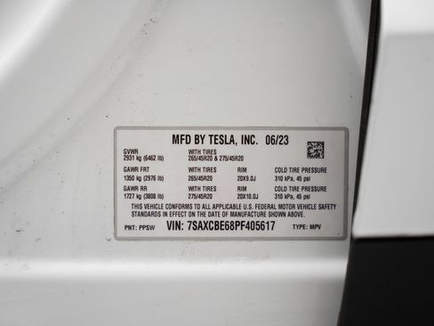 Used 2023 Tesla Model X Plaid image 51