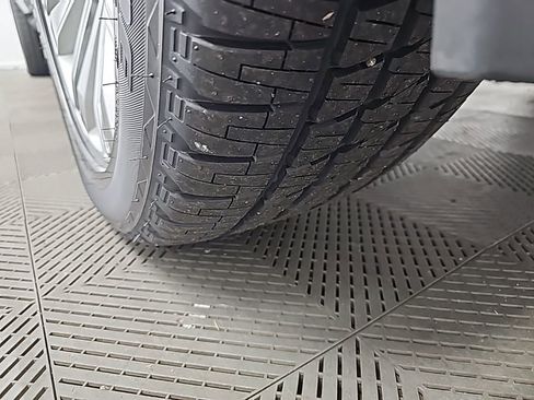 Used 2019 Cadillac Escalade ESV Platinum image 52