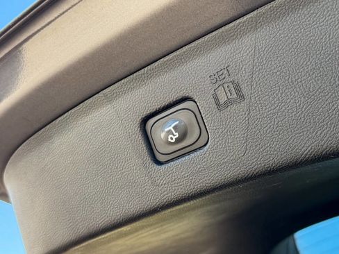 Used 2022 Ford Edge SEL w/ Convenience Package image 13