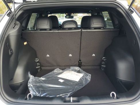 New 2026 Jeep Compass Limited image 9