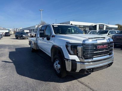 New 2026 GMC Sierra 3500 Pro w/ Convenience Package