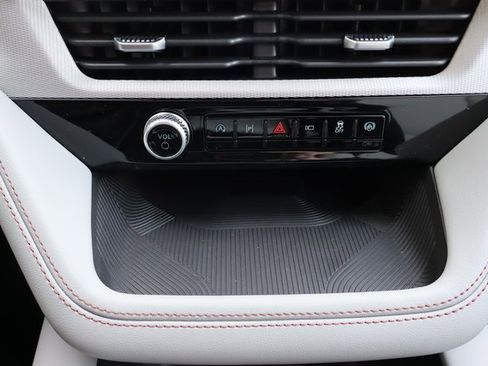 New 2026 Ford Explorer Active w/ Active Comfort Package image 9