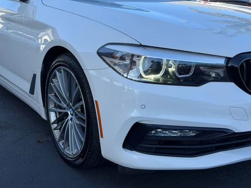 Used 2018 BMW 530i w/ Premium Package image 13