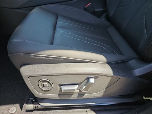 New 2026 Audi Q3 quattro 2.0T AWD/4WD image 31