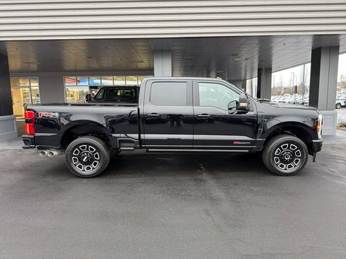 Certified 2025 Ford F350 Platinum image 9