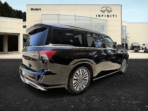 New 2026 INFINITI QX80 Luxe RWD image 5