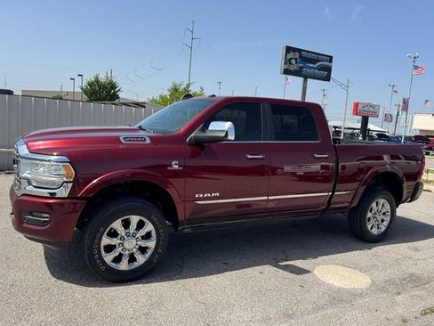 Used 2022 RAM 2500 Limited AWD/4WD image 3