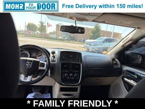 Used 2018 Dodge Grand Caravan SE w/ UConnect Hands-Free Group FWD image 34