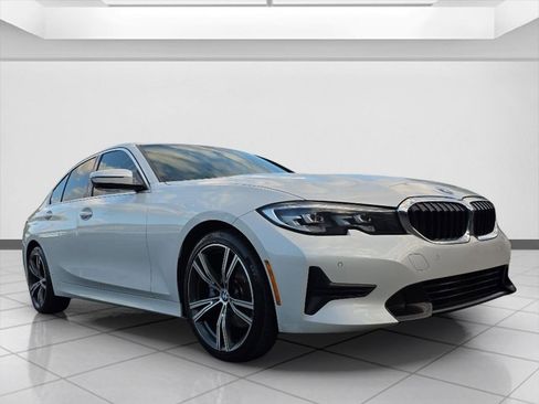 Used 2019 BMW 330i xDrive 330i xDrive w/ Driving Assistance Package image 9