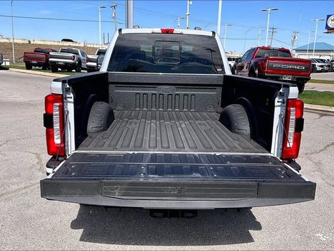 New 2026 Ford F250 Lariat w/ Black Appearance Package AWD/4WD image 13
