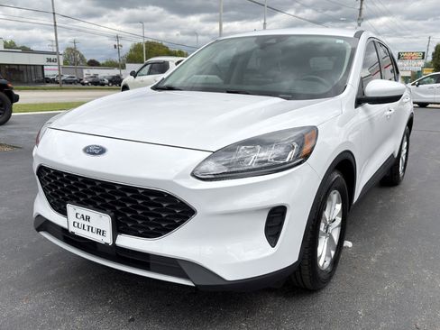 Used 2020 Ford Escape SE FWD image 8