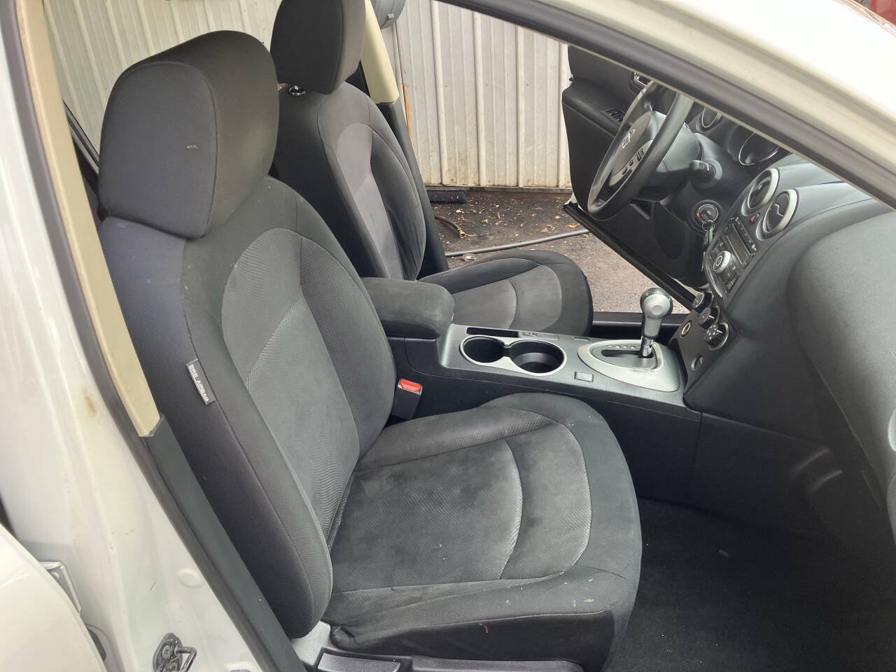 Used 2012 Nissan Rogue S FWD image 27