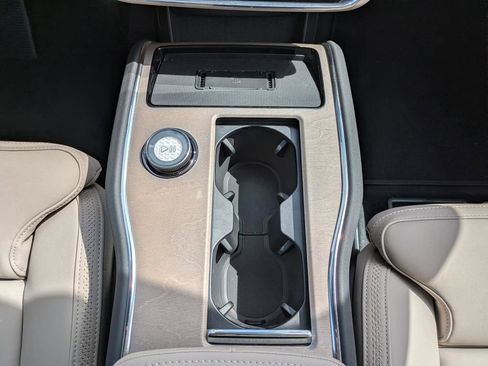 New 2026 Volvo EX90 Plus RWD image 16