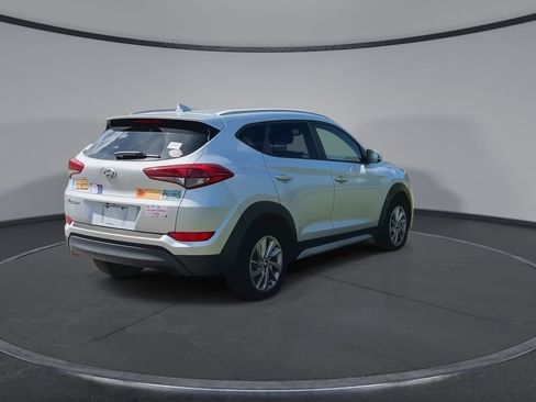 Used 2017 Hyundai Tucson SE Plus w/ Cargo Package FWD image 8