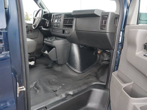Used 2019 Chevrolet Express 2500 w/ Communications Package RWD image 20
