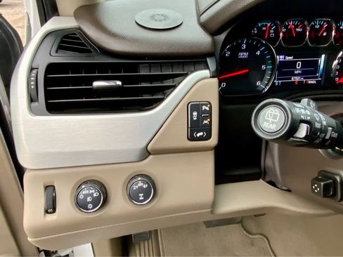 Used 2019 GMC Yukon XL SLT w/ Open Road Package image 49