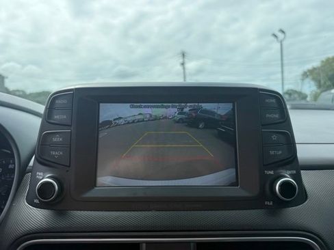 Used 2020 Hyundai Kona Limited AWD/4WD image 19