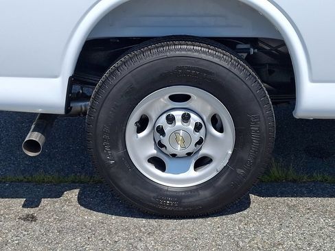New 2026 Chevrolet Express 2500 Extended w/ Driver Convenience Package RWD image 5