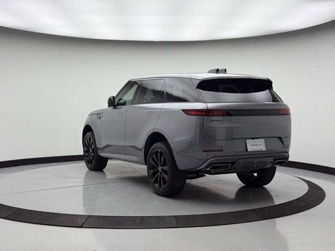 Used 2024 Land Rover Range Rover Sport Dynamic SE image 3