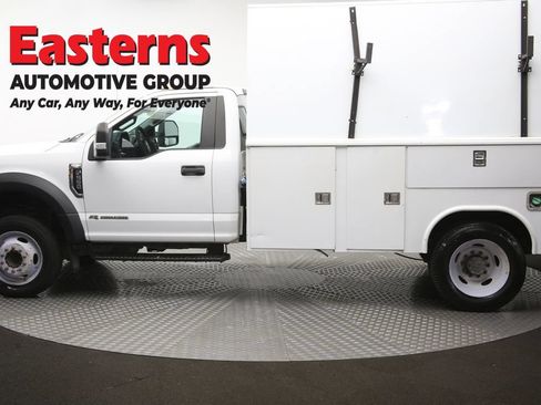 Used 2017 Ford F550 2WD Regular Cab Super Duty image 62