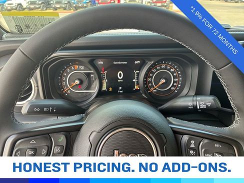 New 2026 Jeep Gladiator Sahara image 11