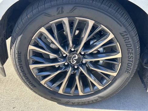Used 2026 INFINITI QX80 Autograph AWD/4WD image 10