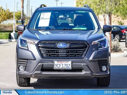 Used 2022 Subaru Forester Premium image 3