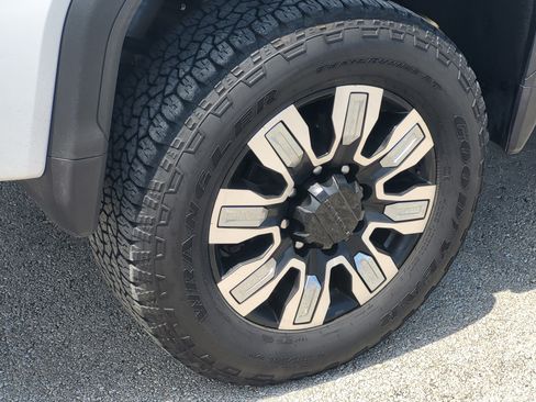 Used 2024 GMC Sierra 2500 Denali w/ Denali Reserve Package image 7