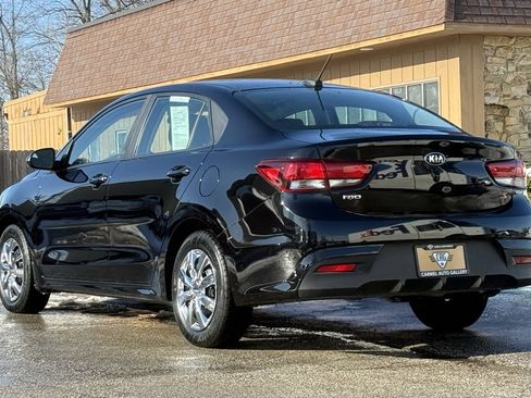 Used 2018 Kia Rio S image 3