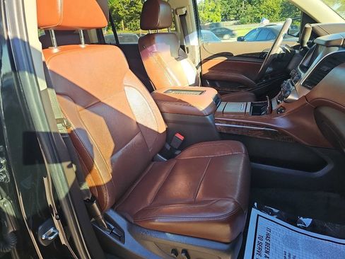 Used 2016 Chevrolet Suburban LTZ image 22