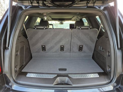 Certified 2023 GMC Yukon Denali w/ Denali Reserve Package image 9