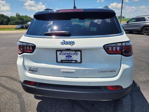 Used 2023 Jeep Compass Limited w/ Sun and Sound Group AWD/4WD image 6