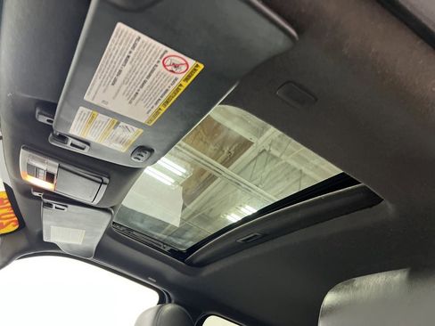 Used 2014 Ford F350 Lariat image 10