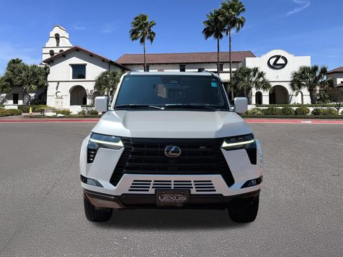 Used 2025 Lexus GX 550 w/ Accessory Package (2T) AWD/4WD image 6