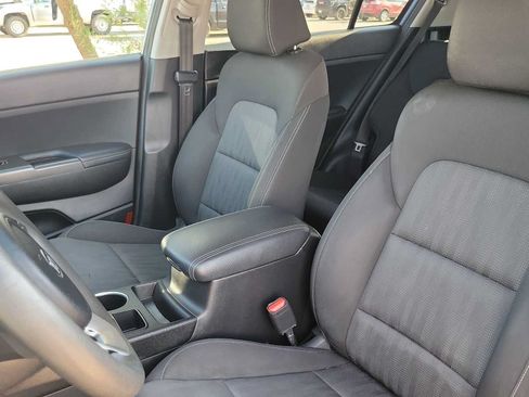 Used 2020 Kia Sportage LX FWD image 15