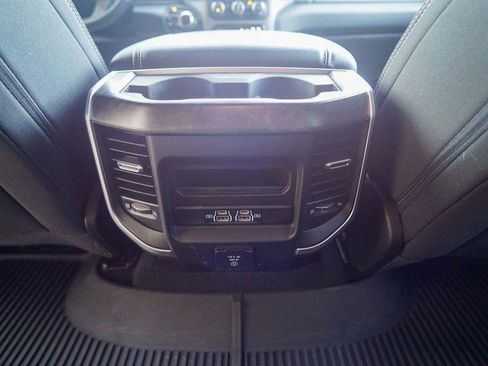 Used 2022 RAM 1500 Big Horn AWD/4WD image 16