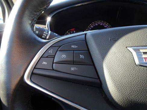 Used 2019 Cadillac XT5 Premium Luxury image 23