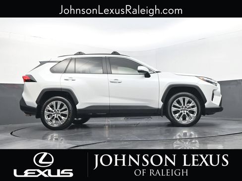 Used 2025 Toyota RAV4 XLE Premium w/ Weather Package FWD image 21
